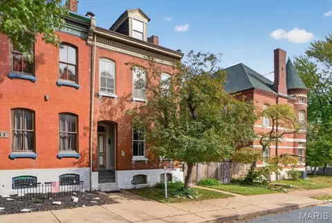 1209 Lami St, Saint Louis, MO 63104