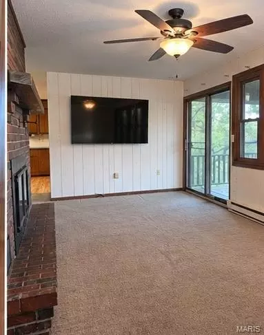 Living - 3501 State Road H, Fulton, MO 65251 photo 2 of 4