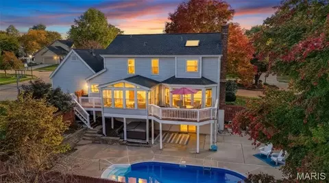 10 Wagonspring Ct, Saint Charles, MO 63303