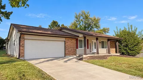 400 Sutters Mill Rd, Saint Peters, MO 63376