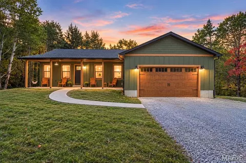 382 Woodsorrel Dr, Hillsboro, MO 63050