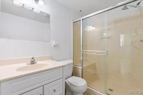 Bath - 111 Sycamore St, Old Monroe, MO 63369 photo 1 of 1