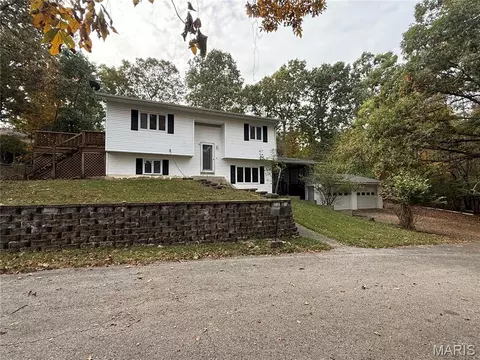 105 Mary St, Waynesville, MO 65583