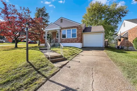 Other - 7931 E Yorkshire Dr, Affton, MO 63123 photo 1 of 6