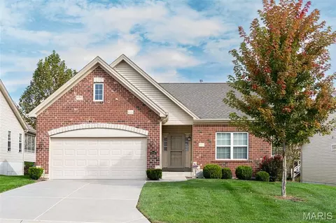 2293 Statten Dr, Washington, MO 63090