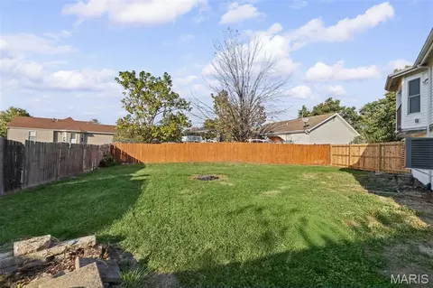 Exterior - 43 Mallard Pointe Dr, O'fallon, MO 63368 photo 5 of 5