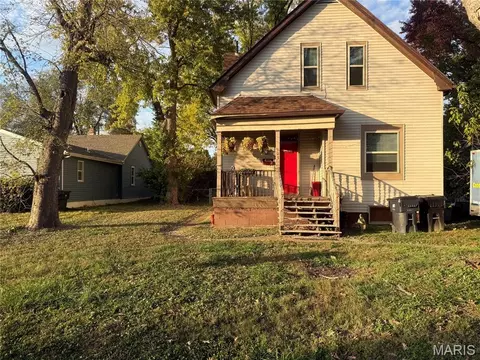 123 N 30th St, Belleville, IL 62226