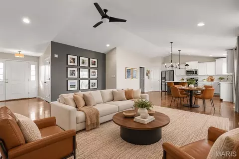 Living - 1316 Whispering River Ct, O'fallon, MO 63366 photo 4 of 4