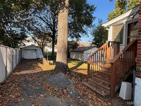 Exterior - 8525 Philo Ave, Affton, MO 63123 photo 4 of 5