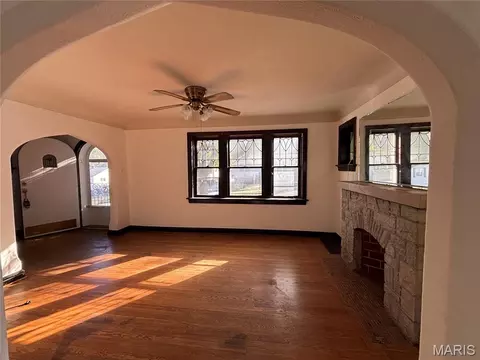 Living - 8525 Philo Ave, Affton, MO 63123 photo 2 of 4