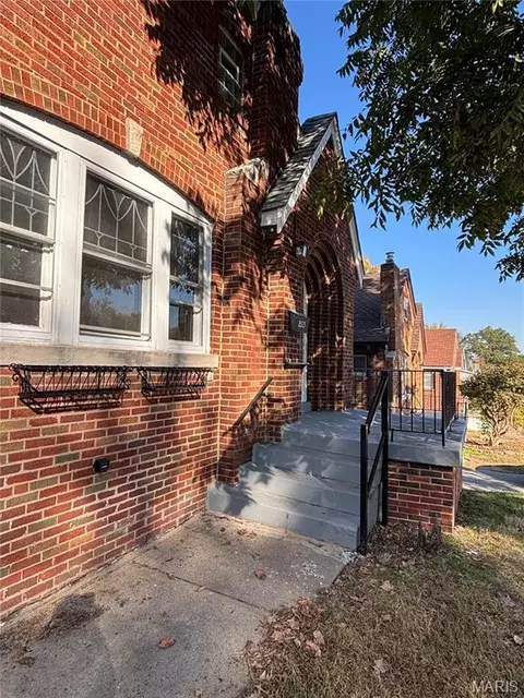 Exterior - 8525 Philo Ave, Affton, MO 63123 photo 1 of 5