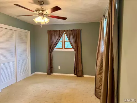 Bedroom - 25 Coachlight Dr, Hannibal, MO 63401 photo 1 of 2