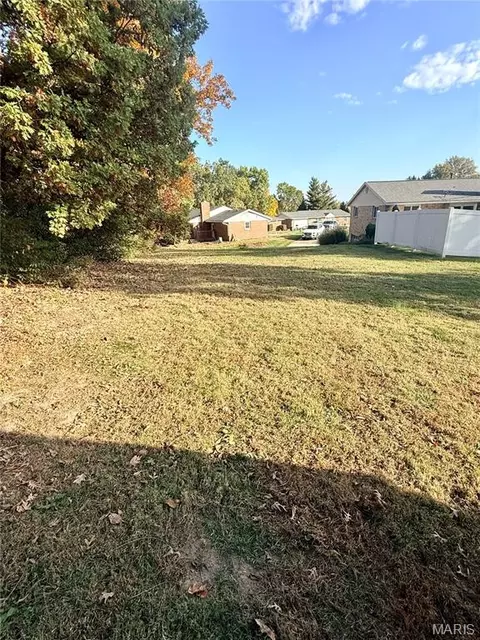 Exterior - 25 Coachlight Dr, Hannibal, MO 63401 photo 5 of 5