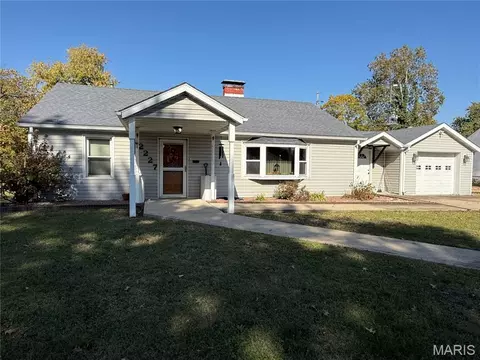 2227 Woodlawn Ave, Granite City, IL 62040