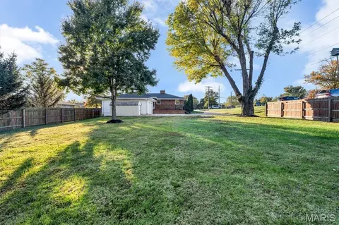 Exterior - 9812 Sappington Rd, Sappington, MO 63128 photo 7 of 9