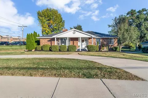 9812 Sappington Rd, Sappington, MO 63128