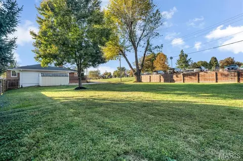 Exterior - 9812 Sappington Rd, Sappington, MO 63128 photo 6 of 9