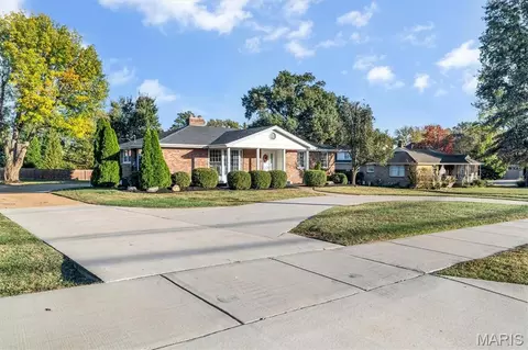 Exterior - 9812 Sappington Rd, Sappington, MO 63128 photo 9 of 9