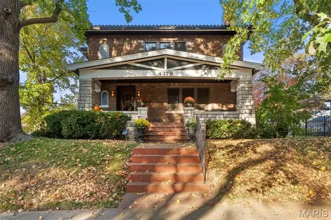 4379 Holly Hills Blvd, Saint Louis, MO 63116