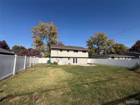 Exterior - 25 Vanderbilt Pl, O'fallon, IL 62269 photo 4 of 4