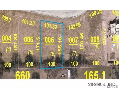 10 Wellesley Pl, Alton, IL 62002