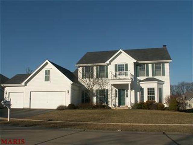 16812 Sunset Circle Dr, Ballwin, MO 63011 photo 1