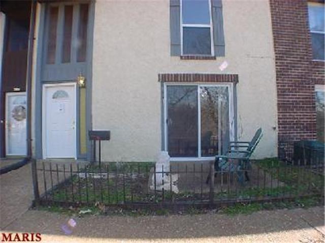 340 Carmel Woods Dr, Ballwin, MO 63021 photo 1