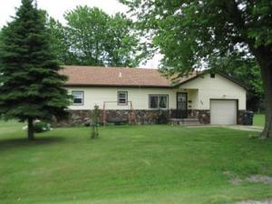 704 Windsor, Aurora, MO 65605 photo 1