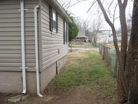 819 S Ferguson Ave, Springfield, MO 65806 photo 8