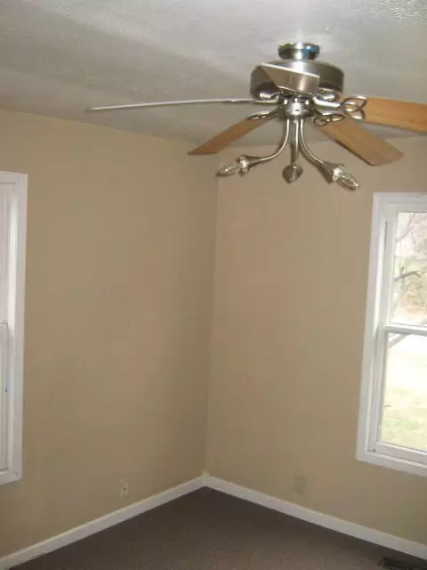 819 S Ferguson Ave, Springfield, MO 65806 photo 14