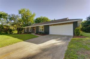 2369 S Oak Grove Ave, Springfield, MO 65804 photo 1