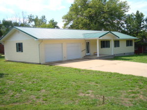 403 W 3rd, Mountain View, MO 65548 photo 1