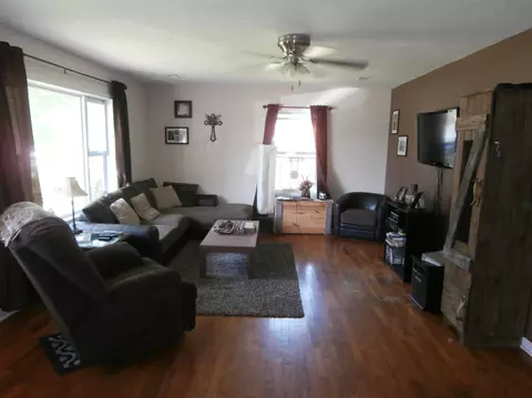 305 E Kime St, Willard, MO 65781 photo 2