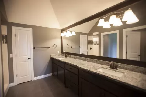 833 E Donegal Cir, Nixa, MO 65714 photo 21
