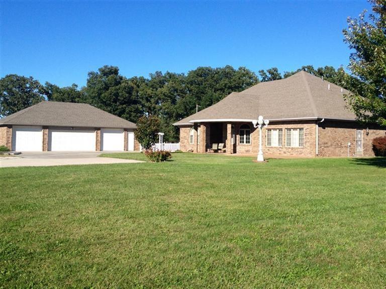 1453 Golf Course Rd, Marshfield, MO 65706 photo 1