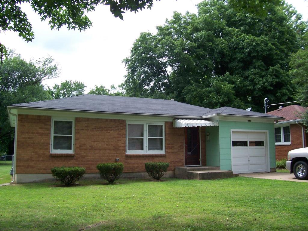 1633 S Madaline Ter, Springfield, MO 65804 photo 1