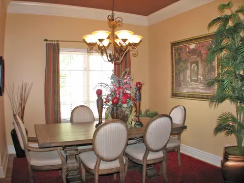 2952 W Cantebury St, Springfield, MO 65810 photo 8