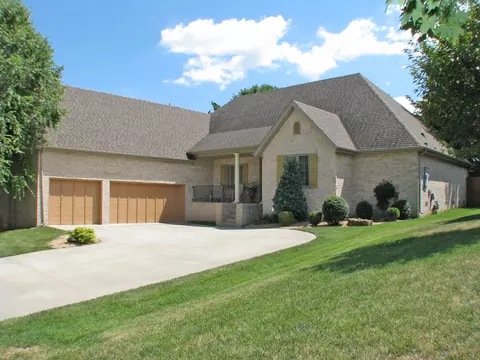 2952 W Cantebury St, Springfield, MO 65810 photo 1