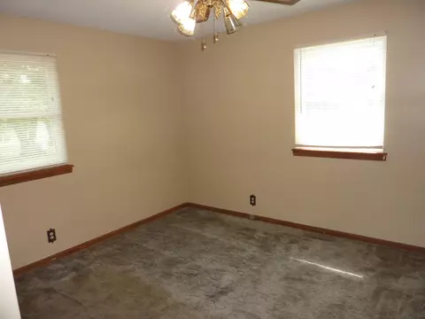 5406 E Riverview St, Springfield, MO 65809 photo 31