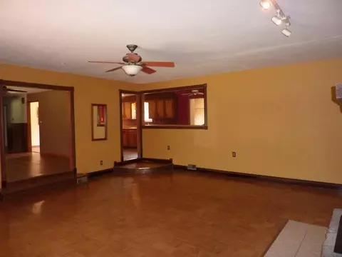 5406 E Riverview St, Springfield, MO 65809 photo 9