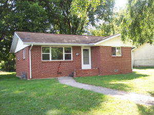 204 S Rinker Ave, Aurora, MO 65605 photo 1