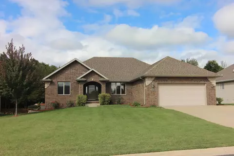 5083 E Hackberry St, Springfield, MO 65809 photo 1