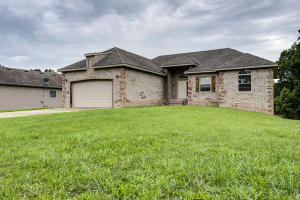 1535 Lacy Spring Dr, Marshfield, MO 65706 photo 1