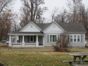 238 N Clay St, Marshfield, MO 65706 photo 1