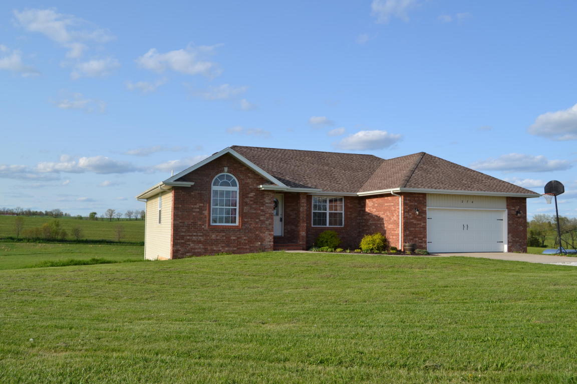 374 Fieldstone Rd, Clever, MO 65631 photo 1