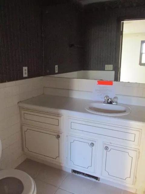 1106 W Arlington Dr, Springfield, MO 65803 photo 9