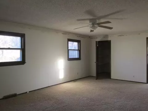 1106 W Arlington Dr, Springfield, MO 65803 photo 8