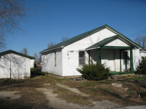 301 W Mill St, Buffalo, MO 65622 photo 1