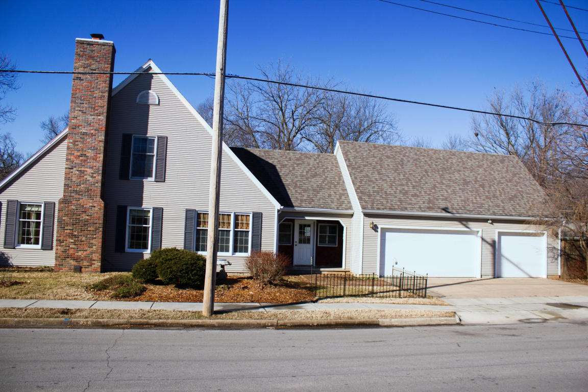 633 E Portland St, Springfield, MO 65807 photo 1