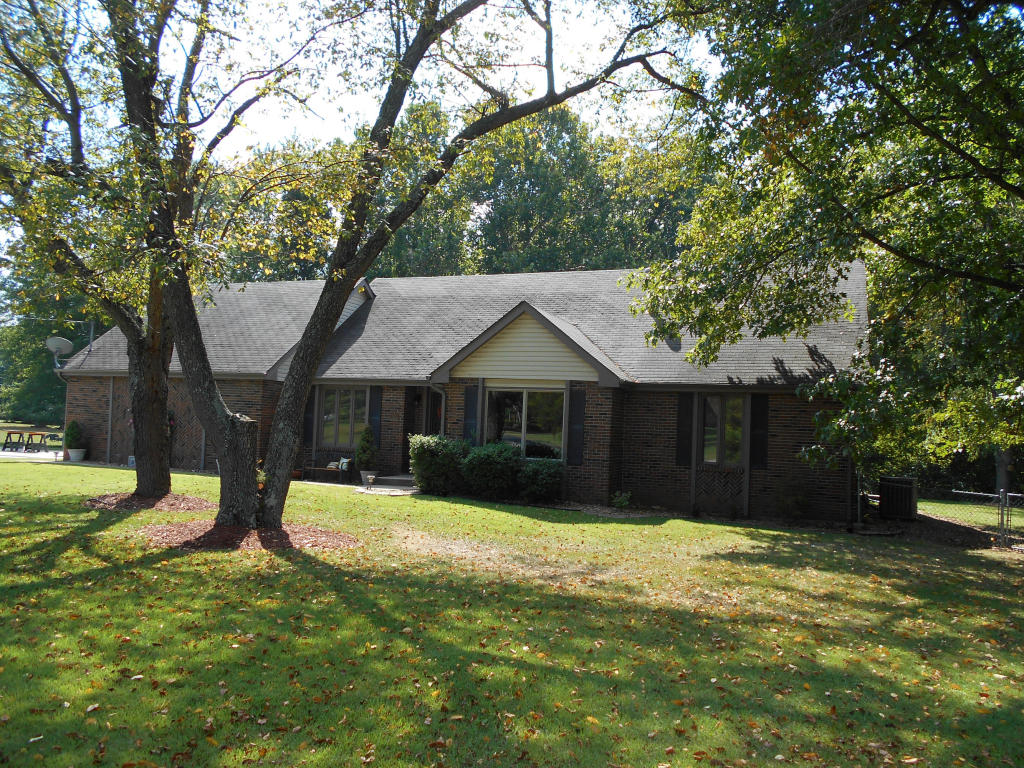 2538 E Chinkapin Ln, Springfield, MO 65804 photo 1